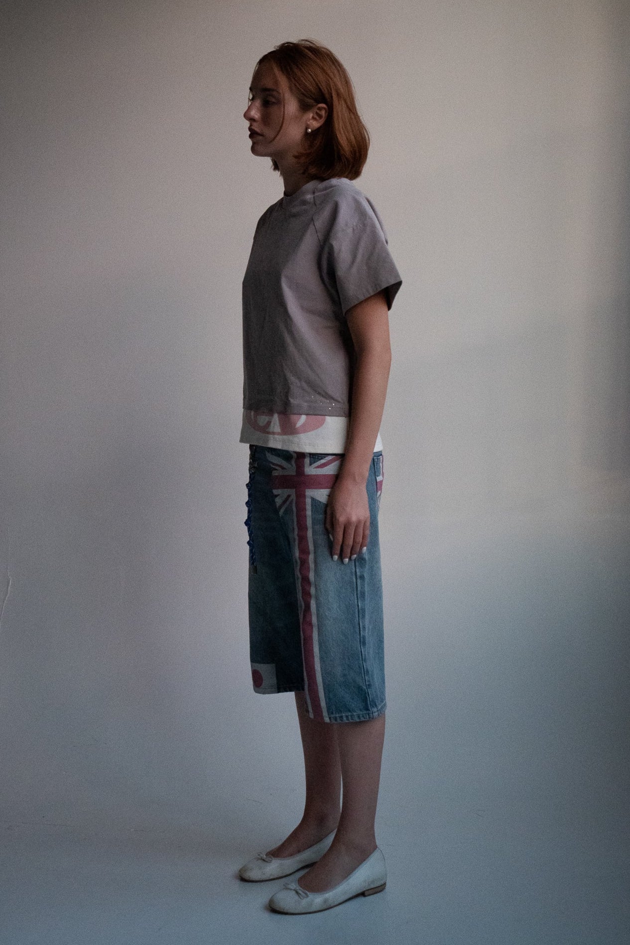 ash strata cotton tee with rhinestones and rose pedal emblem